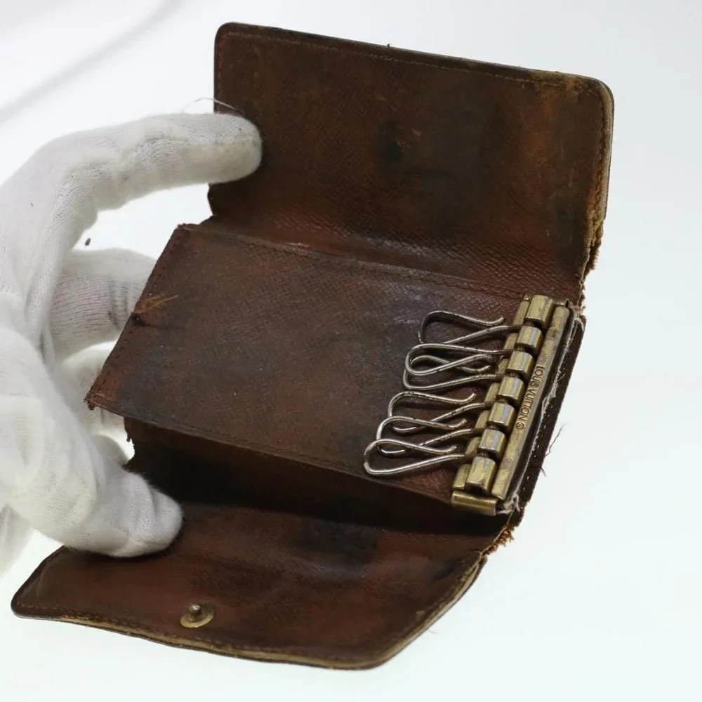 Louis Vuitton Monogram Key Holder/Wallet #1625💥PRICE DROP💥